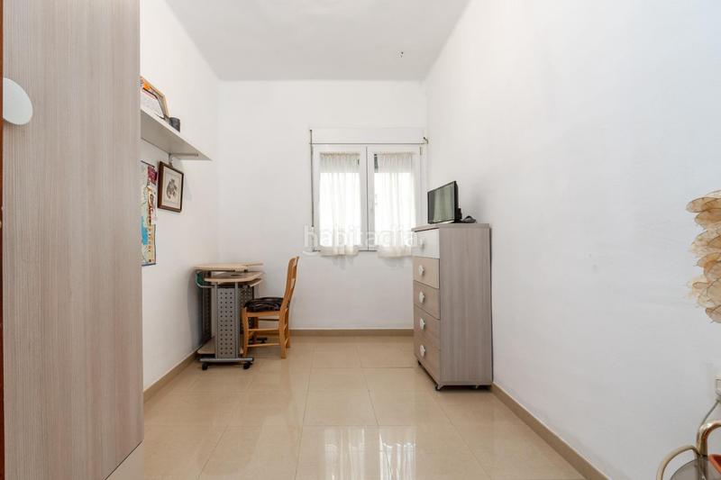 Foto 074021a7-eb44-43b9-b860-a59ae7c98889. Flat in calle agustin lara 5 in Barrio de Zaidín Granada