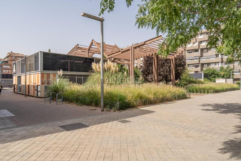 Foto b6315eab-8c53-42e9-8d7c-058ad7942ed2. Flat in calle agustin lara 5 in Barrio de Zaidín Granada