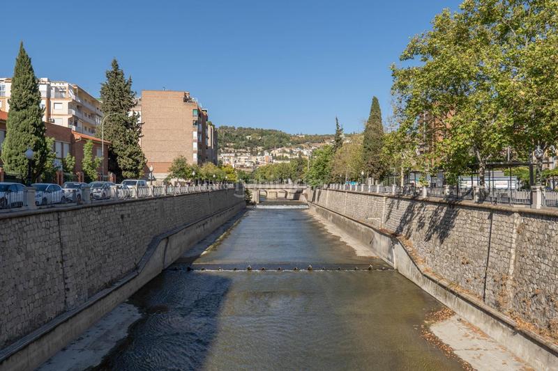 Foto e1c40fa4-7079-43b4-bbf9-a78400680f53. Flat in calle agustin lara 5 in Barrio de Zaidín Granada