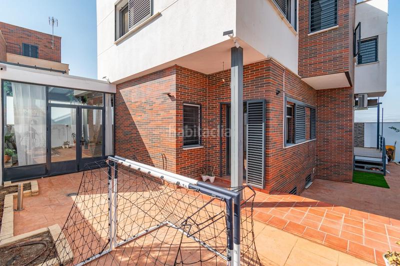 Foto 01617b3a-2aec-431f-85f2-4fe59121b073. Chalet mit parking pool in Polideportivo Alhendín