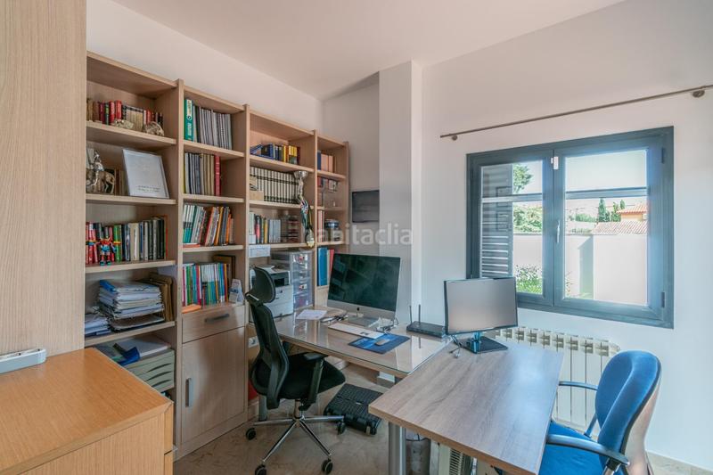 Foto aea30488-45aa-45f8-b155-946c39792df7. Chalet mit parking pool in Polideportivo Alhendín