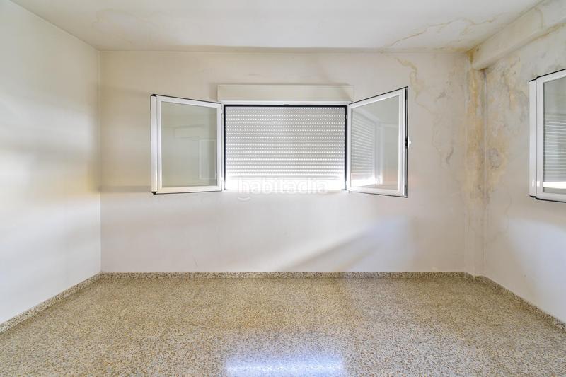 Foto 647ef893-ae6c-4ca3-8ff8-36f2cc929dc2. Casa amb aparcament a Maracena