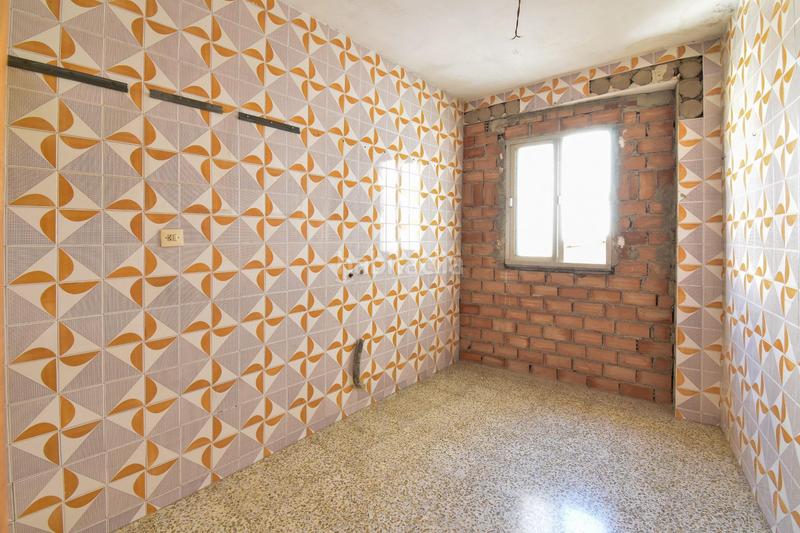 Foto d6fe6ca0-989d-44d6-9ac6-e86a2ea6174f. Casa amb aparcament a Maracena