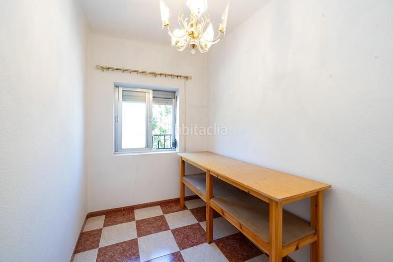 Foto 98d41827-5895-494e-8bb9-0f7d9cea921a. Maison jumelée dans Rosaleda - Juventud Granada