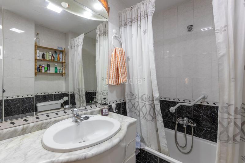 Foto 8b60755d-4cc3-4387-85d9-73858f2e8a9e. House with heating in La Zubia Ciudad Zubia (La)