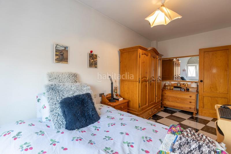 Foto c184357b-b829-4c10-a71c-c99ed3f77232. House with heating in La Zubia Ciudad Zubia (La)