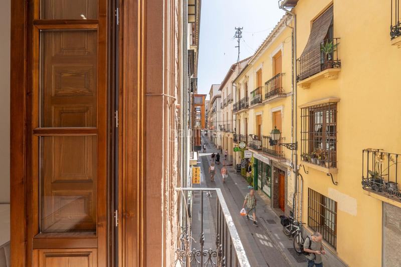 Foto a6e0f1b4-a1ee-4875-8dde-4720449dd4d7. Pis a calle gracia 34 a Centro - Sagrario Granada
