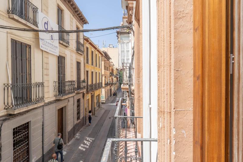 Foto e2fe1a3b-1a2a-4c1e-b37a-86ec3453933c. Pis a calle gracia 34 a Centro - Sagrario Granada