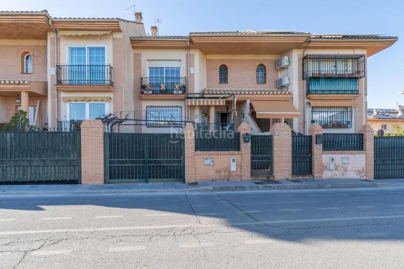 Foto 3f31cf8c-1f75-46fb-8424-d922e9d985f4. Casa adossada amb calefacció aparcament piscina a Ogíjares