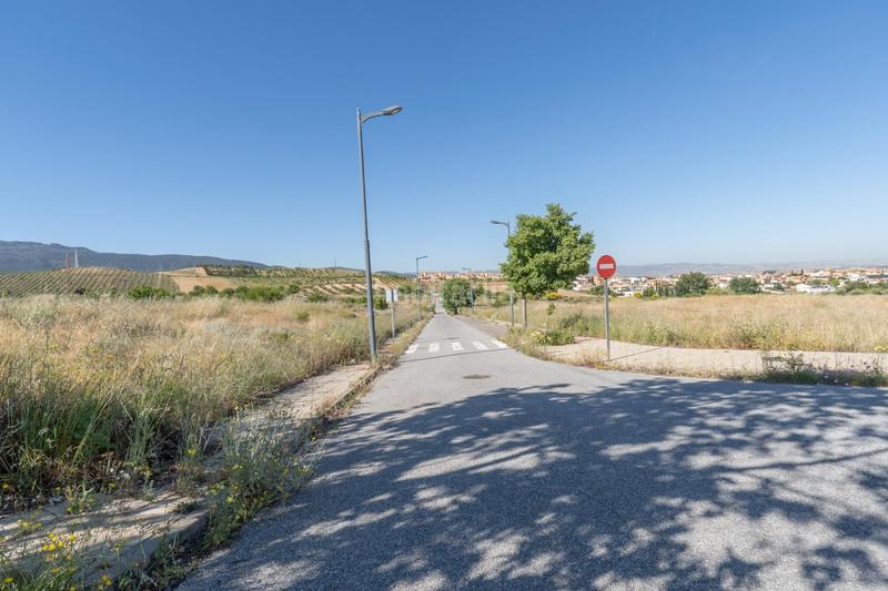 Foto c740d22e-f13a-40c6-aeee-60a8bee600e9. Terrain résidentiel dans Gójar