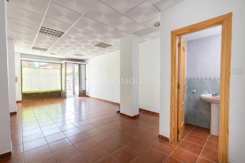 Foto e1718812-5ad9-416f-b7ec-f17869fcae4c. Local comercial a Maracena