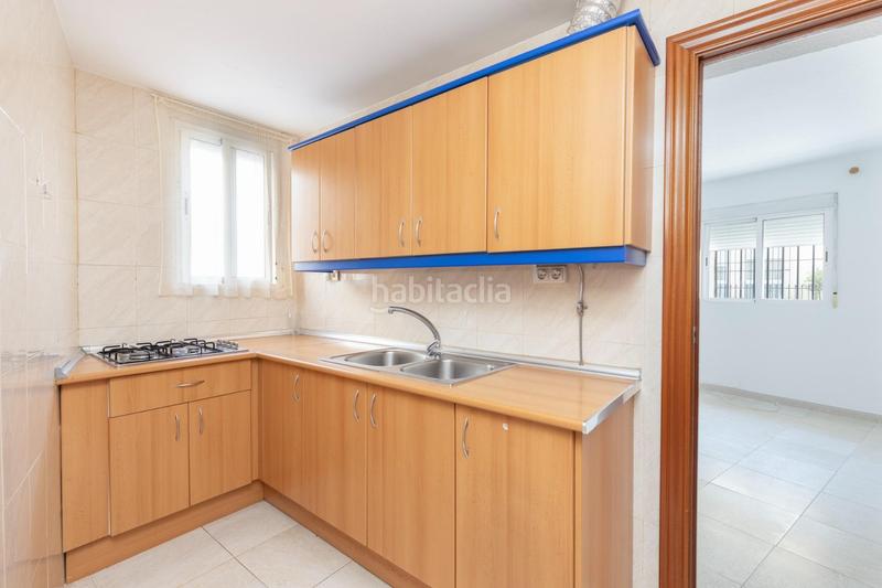 Foto 1498a1a0-3d25-4c46-84ac-60d911b06345. Locale commerciale in Maracena