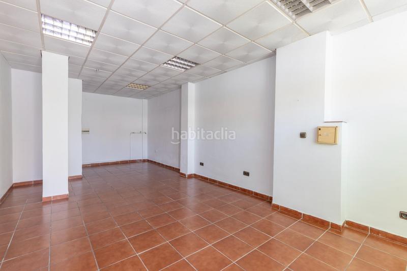 Foto 571ce9c8-c9f8-4729-b80a-ce0e2472bda5. Locale commerciale in Maracena