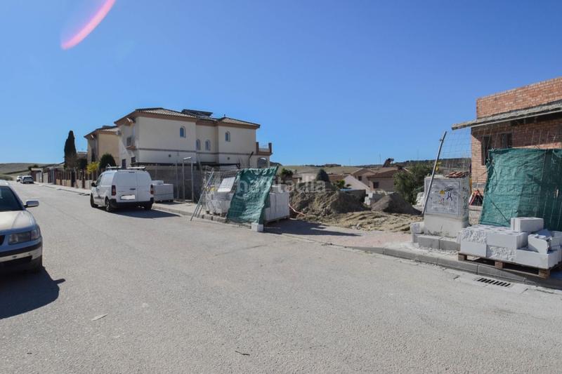 Foto 588a2e79-9190-43a5-b28d-a5e65b37e1ff. Terreno residenziale in calle rosalia de castro 4 in Alhendín