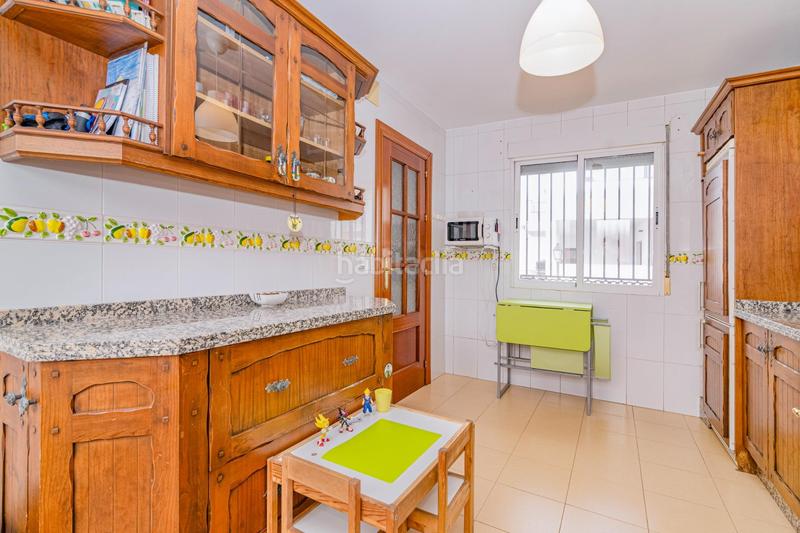 Foto 63e60162-9c10-4896-aee9-ba9110984be1. Casa adossada amb aparcament a Güevéjar