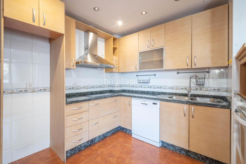 Foto 049a960c-0c6d-4ad4-9a9a-6551d2dc27f2. Maison jumelée avec chauffage parking dans Cúllar Vega