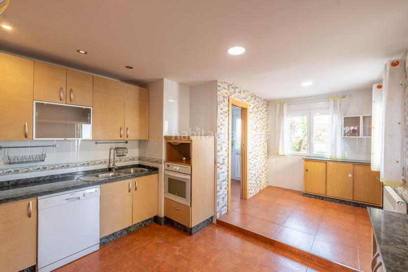 Foto 266bfe35-1aa7-44e6-ada1-e0232f3758ce. Maison jumelée avec chauffage parking dans Cúllar Vega