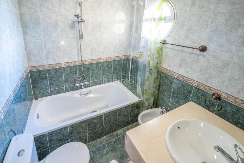 Foto 6bf6a733-0ac8-42db-8110-234f933fbc50. Maison jumelée avec chauffage parking dans Cúllar Vega