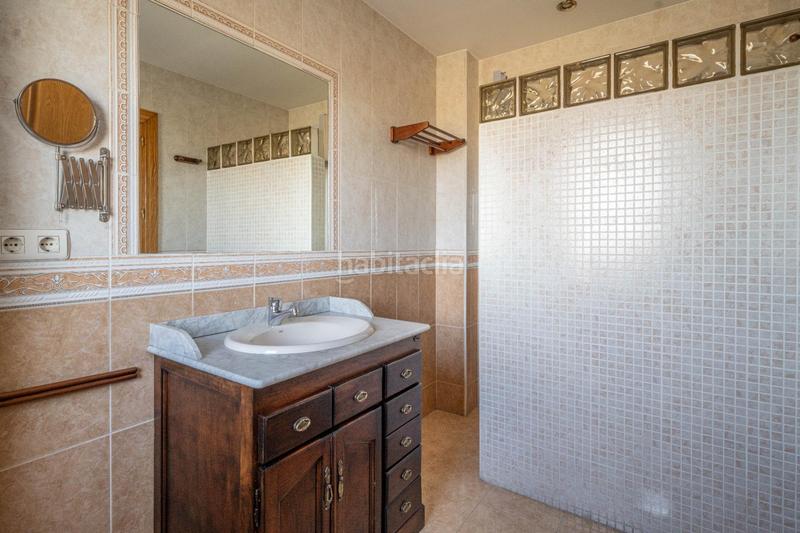 Foto ba16788f-c0bf-4db5-a56c-e5d3e6cfb598. Maison jumelée avec chauffage parking dans Cúllar Vega