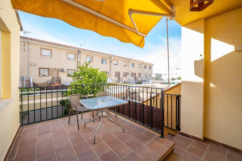 Foto ef6494c0-c0f0-4686-8ebf-f70ab998f048. Maison jumelée avec chauffage parking dans Cúllar Vega