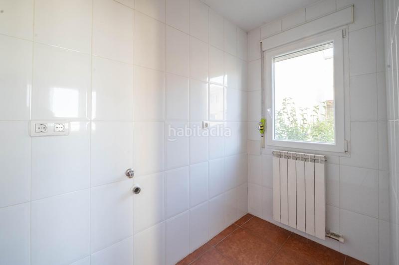 Foto f493210b-5e1a-4a9d-a43a-63fa2316d476. Maison jumelée avec chauffage parking dans Cúllar Vega