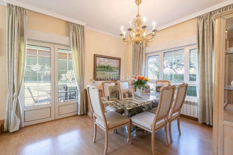 Foto 39b89dbb-f113-4893-b233-80776c39cdd8. Chalet in calle calle del lirio in Gójar