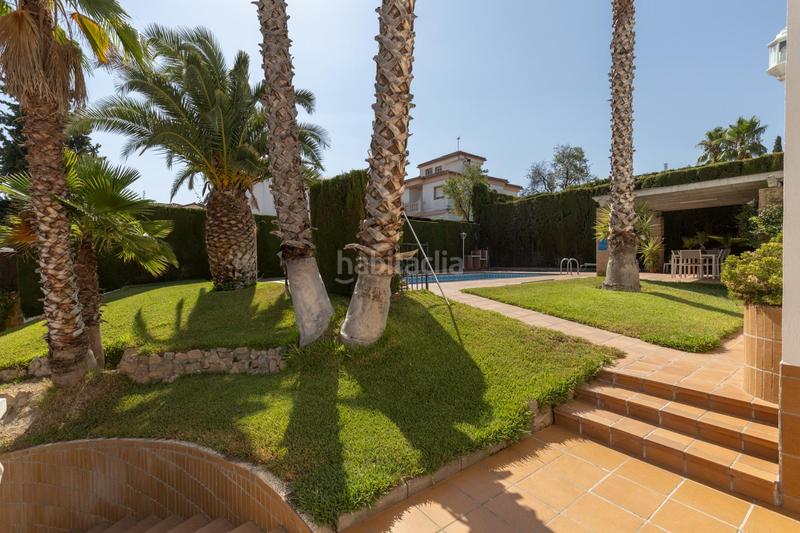 Foto 4cd3612a-cc59-453b-b807-a1feab92742a. Chalet in calle calle del lirio in Gójar