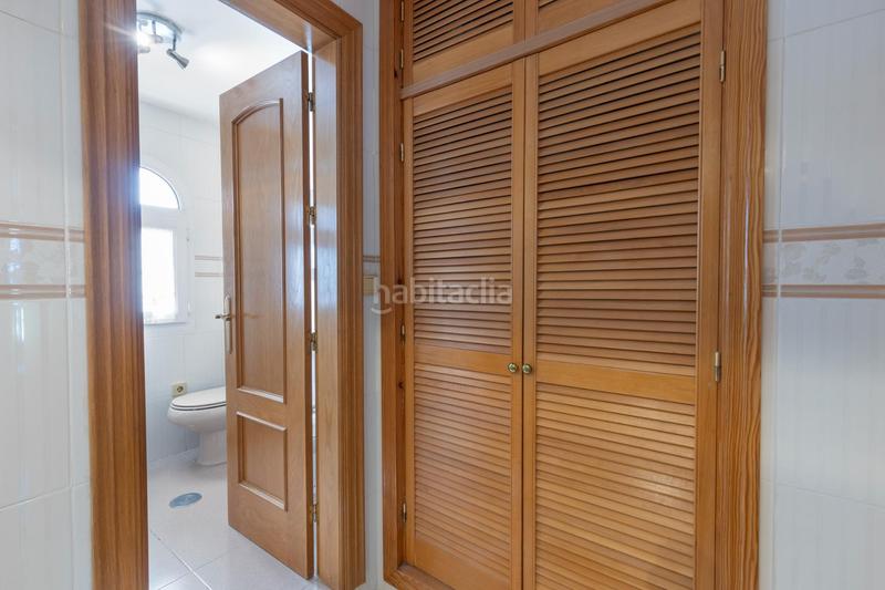 Foto 4d67b675-ead3-4be7-b94a-c62474bd8dd3. Chalet in calle calle del lirio in Gójar