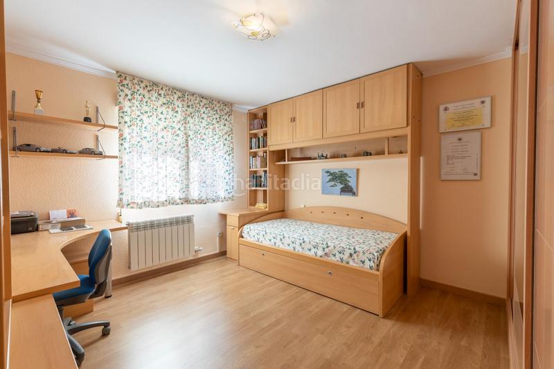 Foto 76bd22b3-72f9-4f5b-a12e-a47c2468081b. Chalet in calle calle del lirio in Gójar