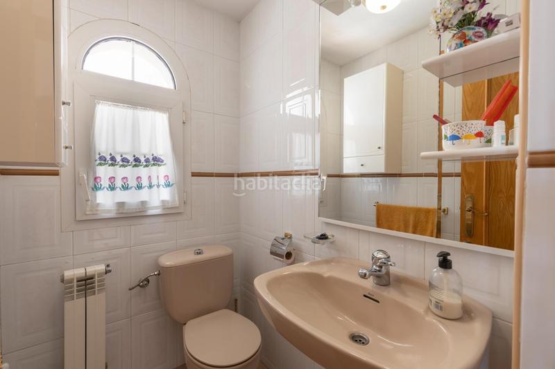 Foto 8c2d5901-1570-446a-b3fe-1b0bfce6d7f4. Chalet in calle calle del lirio in Gójar