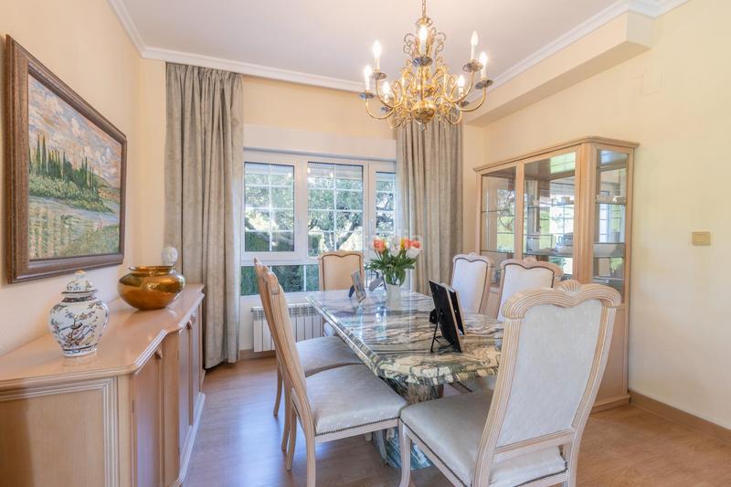 Foto e5b7afb1-5965-4616-a37a-11e8aa025c71. Chalet in calle calle del lirio in Gójar