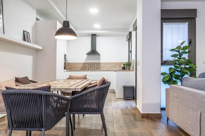 Foto ab590137-1101-4bbf-93b9-5e9e6587ddcc. Appartement dans calle jose luis perez pujadas dans Granada