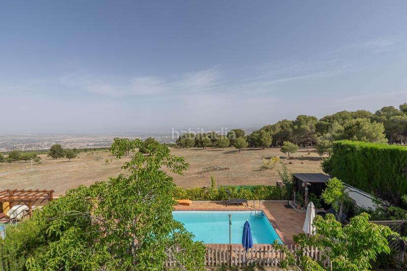 Foto ca67c700-435e-4c94-97a8-9bb8a10f0f04. Chalet with heating parking pool in Cumbres Verdes Zubia (La)