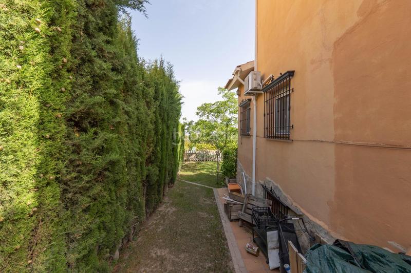 Foto ca6f07fe-e86d-47d6-8912-454a8c99c569. Chalet with heating parking pool in Cumbres Verdes Zubia (La)