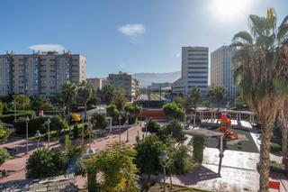 Appartement  Calle de federico garcía lorca 6. Impresionante piso en campus de la salud con plaza de garaje vis
