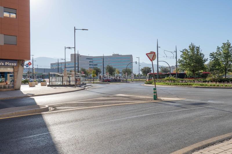 Foto 149fd07b-58e0-4b3e-967e-4221c389f142. Local commercial dans Campus de la Salud Granada