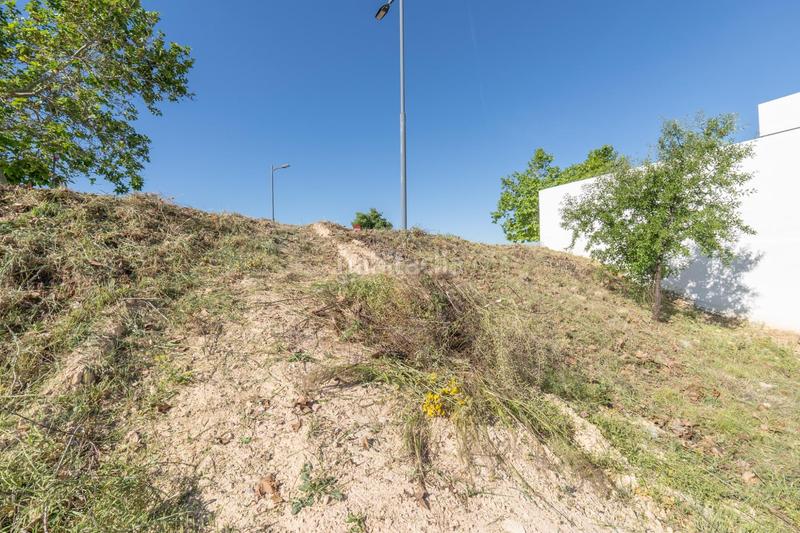 Foto d329a87d-a73e-4ab7-b500-3b64a7fa5f6d. Terrain résidentiel dans Gójar