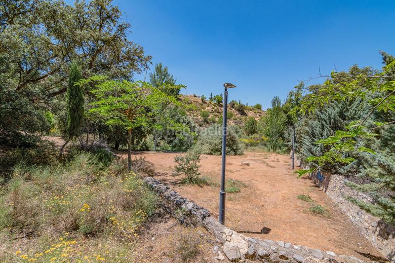 Foto d0905839-62e3-4c84-86e1-d5138da482fd. Terreno residencial terreno en la zubia en Altos de la Zubia Zubia (La)