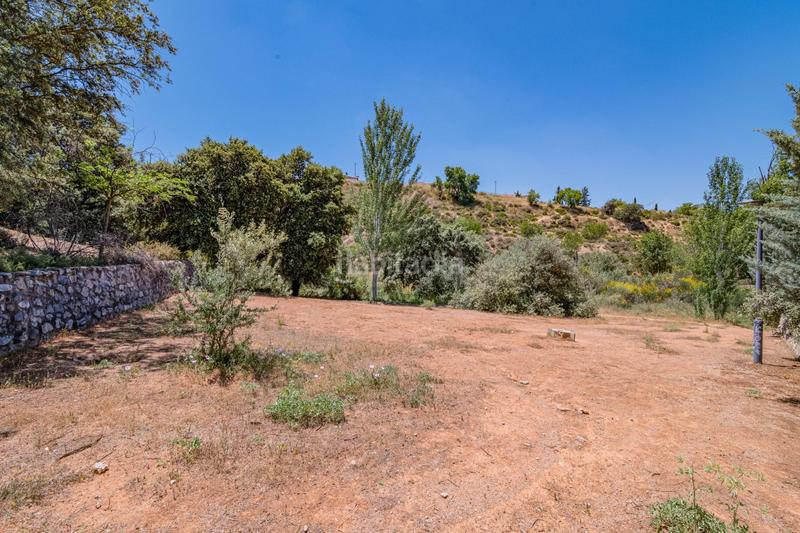 Foto e3aff8fa-abe0-4da5-841d-efa986391d3e. Terreno residencial terreno en la zubia en Altos de la Zubia Zubia (La)