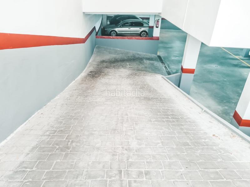 Foto a022c053-1aad-4519-9807-1ff0eaf47792. Posto auto in Poniente Armilla