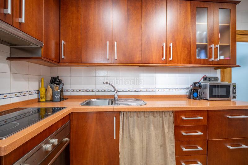 Foto 60f7c265-ed2d-40f6-a904-35b6659e7c80. Attique avec parking dans San Antón Armilla