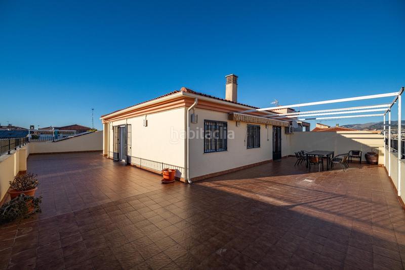 Foto 8d9d612c-05de-421c-bf9a-9a653d5cc0c7. Attique avec parking dans San Antón Armilla