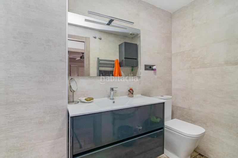 Foto e2be793f-b287-4ce8-9ed2-cd02e161e275. Appartamento con parcheggio in Barrio de Zaidín Granada