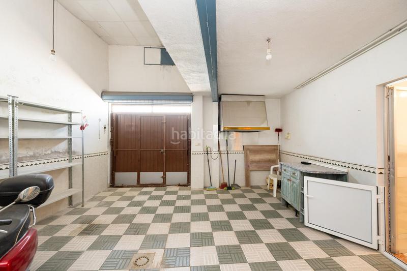 Foto a1fb52ad-4387-4be1-b493-09d3387231ec. Semi detached house in Rosaleda - Juventud Granada