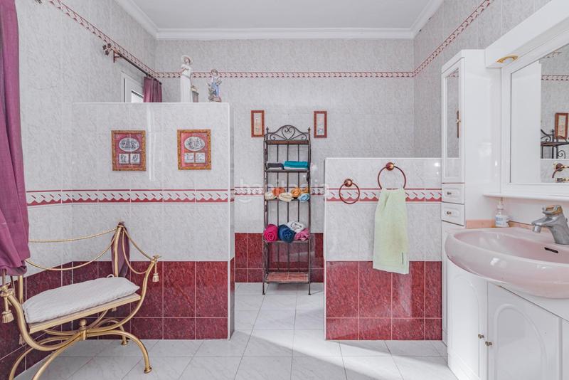 Foto fcbc21dd-5a62-4c3a-b396-0dcd1710b644. Chalet avec chauffage parking piscine dans Barrio de la Vega Monachil