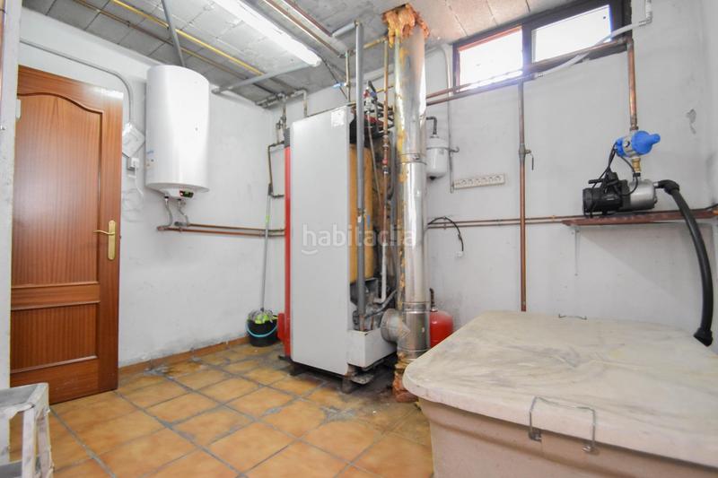 Foto b6b0cc1b-0013-473c-92d8-c382deeb9c91. Chalet in calle alelies (vent) 3 in Cúllar Vega