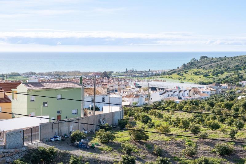 Foto 2bed9d7f-2c98-4c8e-87d5-5a3f259b3466. Terreny residencial a Almayate Bajo