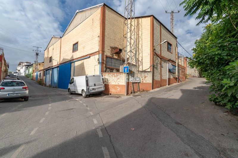 Foto 944a1260-6b30-4ee1-a449-d4639df00747. Nau industrial a Jun