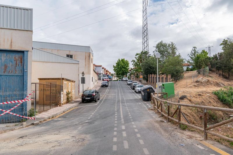 Foto ed768d1e-ec41-4ea1-a053-198bc5d8dec9. Nau industrial a Jun