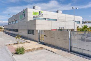 Wohngrundstück in Santa Fe. Parcela en santa fe granada. 80.000  801 m2.